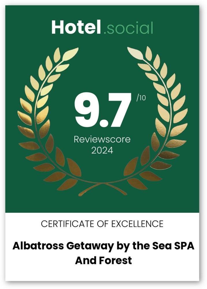 Albatross Getaway By The Sea, Spa And Forest With A Terrace Ķesterciems Extérieur photo